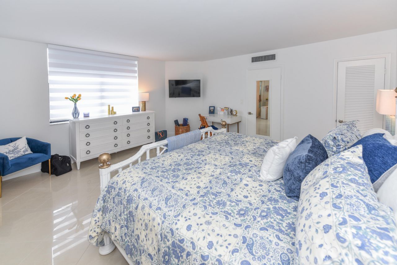 2860 S Ocean Boulevard, Unit 202, Palm Beach, FL 33480 Photo