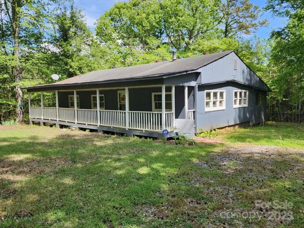 3225 Sawmill Road, Hickory Grove, SC 29717