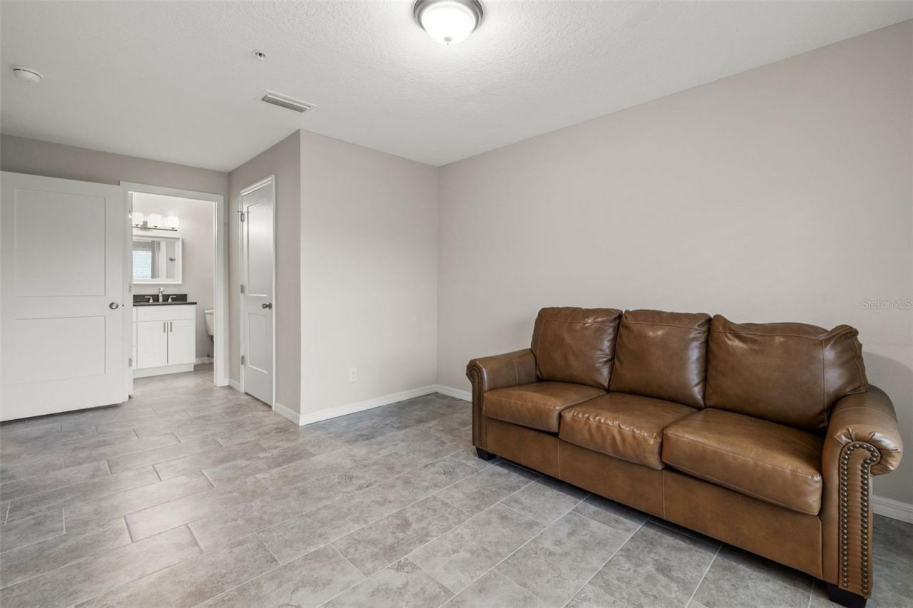 9100 Dr Martin Luther King Jr Street N, Unit 1002, Saint Petersburg, FL 33702 Photo