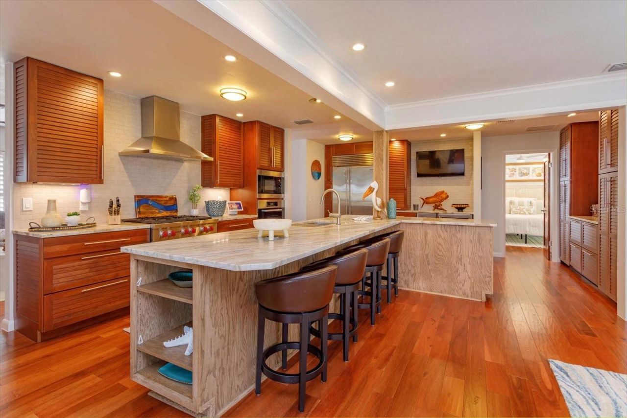 910 Locust Street, New Smyrna Beach, FL 32169 Photo