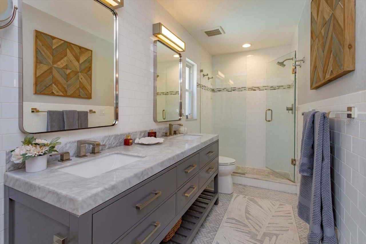 910 Locust Street, New Smyrna Beach, FL 32169 Photo