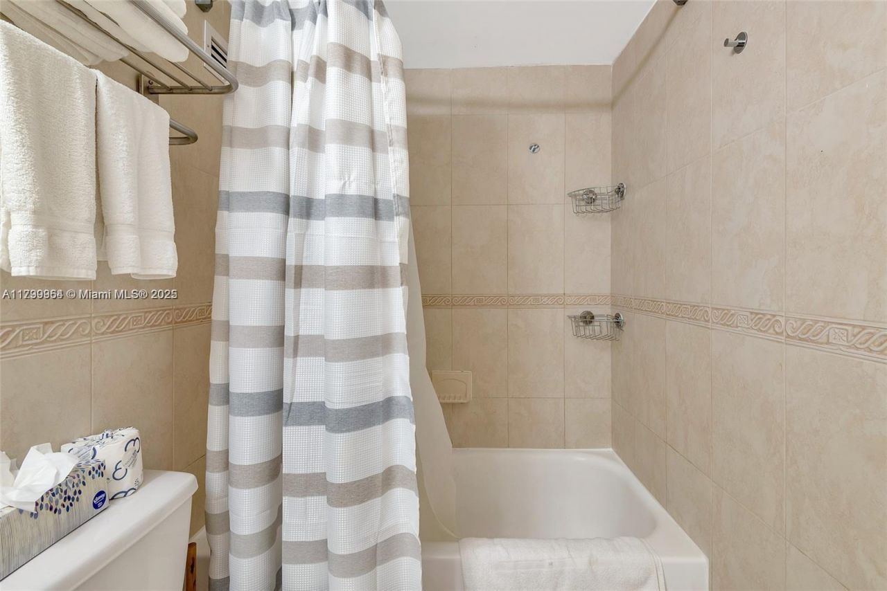 19201 Collins Ave, Unit 1001, Sunny Isles Beach, FL 33160 Photo