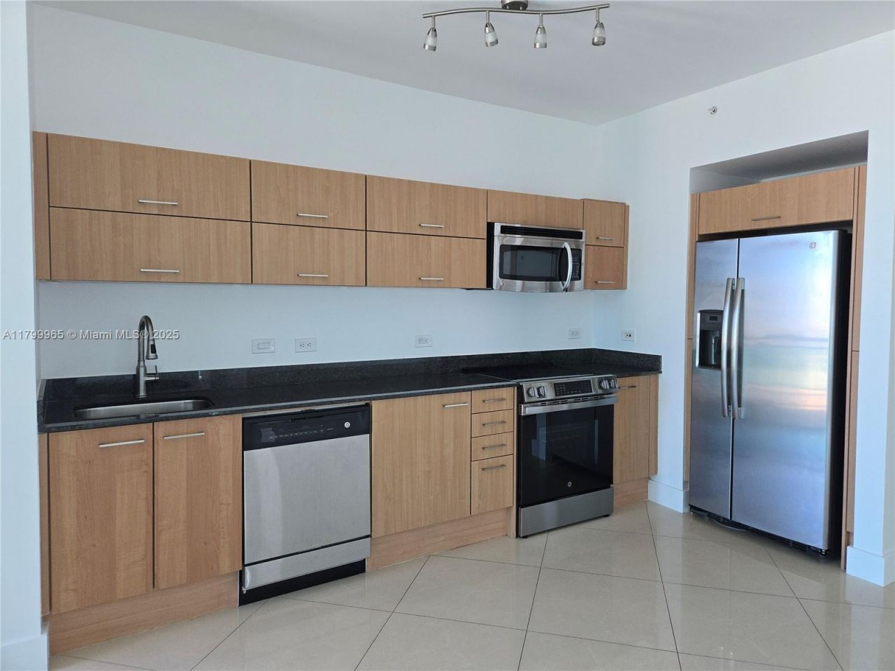 Please Call For Address, Unit 4013, Miami, FL 33130 Photo