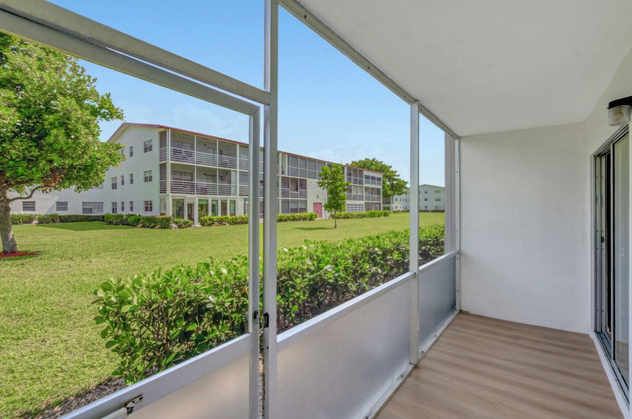 296 Fanshaw H, Boca Raton, FL 33434 Photo