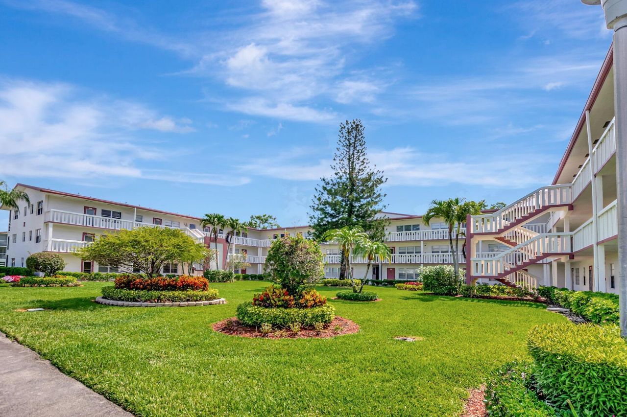 296 Fanshaw H, Boca Raton, FL 33434 Photo