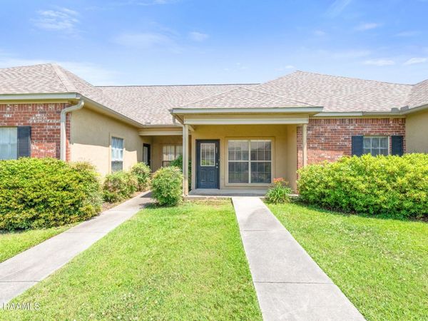 4000 Mchugh Road, Unit 102, Zachary, LA 70791