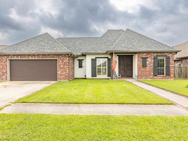 220 Viola St, Houma, LA 70360