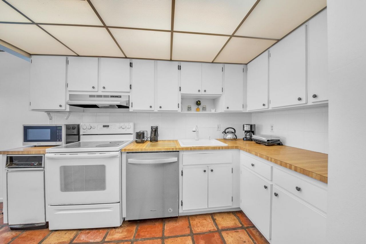 36 Stratford Lane, Unit F, Boynton Beach, FL 33436 Photo