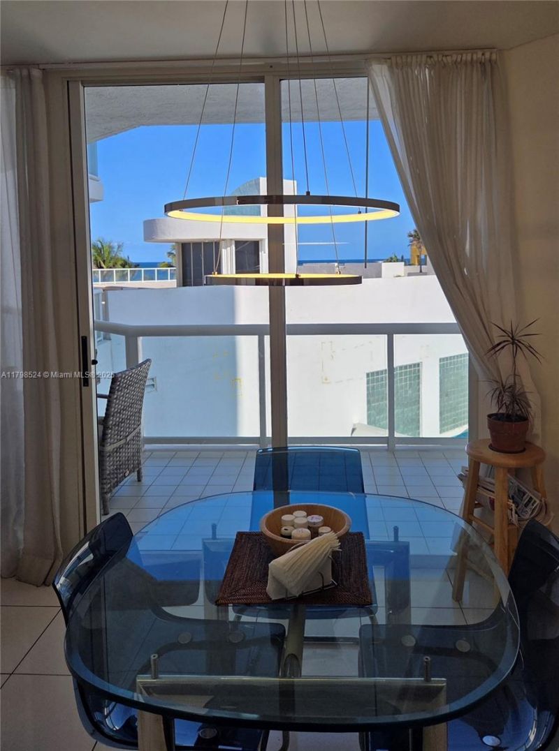 16425 Collins Ave, Unit 312, Sunny Isles Beach, FL 33160 Photo