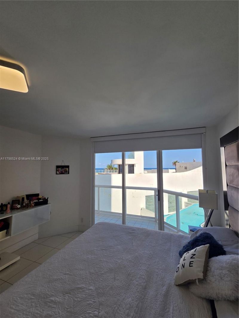 16425 Collins Ave, Unit 312, Sunny Isles Beach, FL 33160 Photo