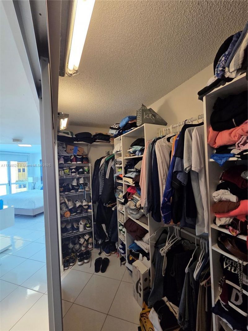 16425 Collins Ave, Unit 312, Sunny Isles Beach, FL 33160 Photo