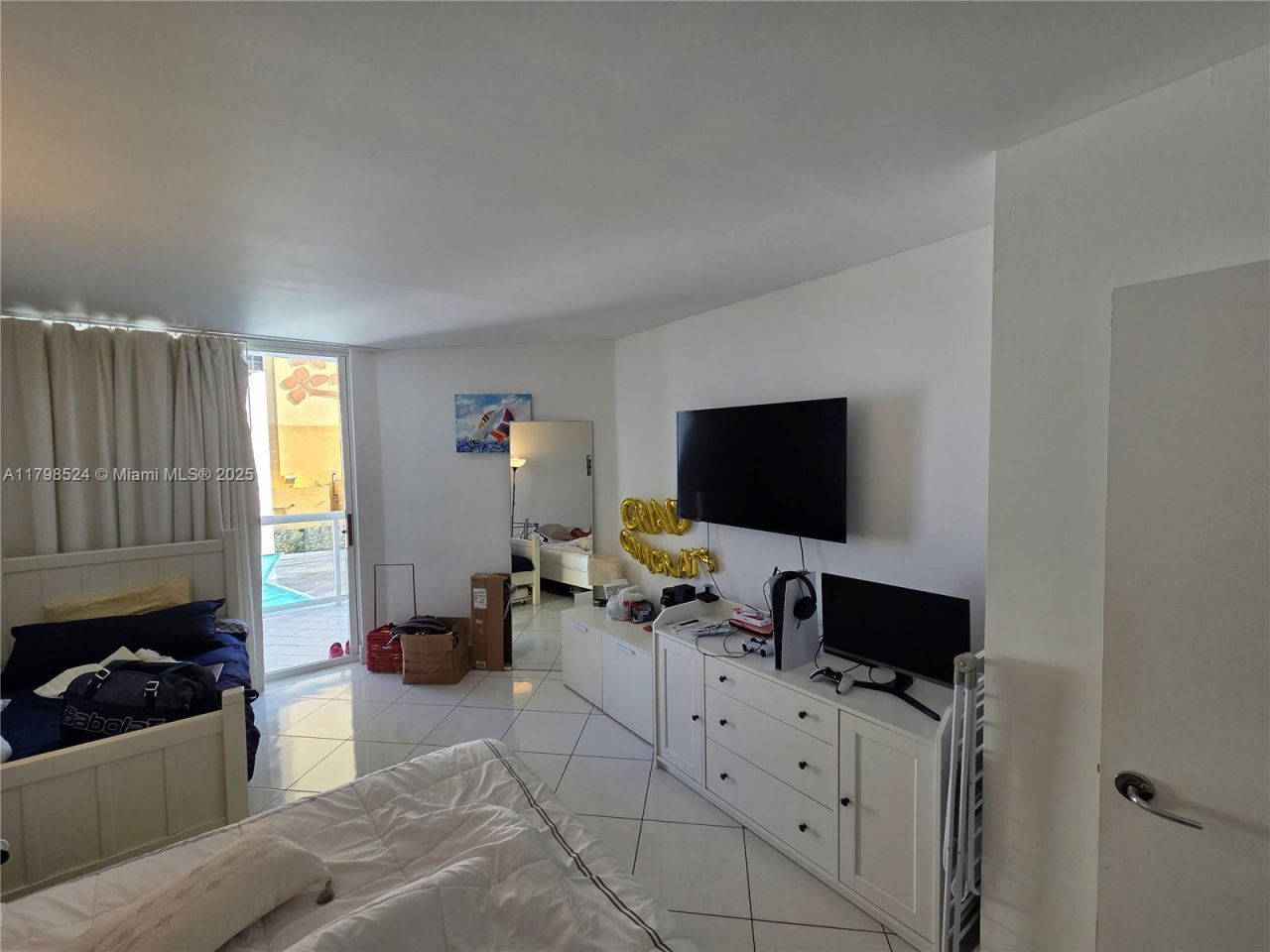 16425 Collins Ave, Unit 312, Sunny Isles Beach, FL 33160 Photo