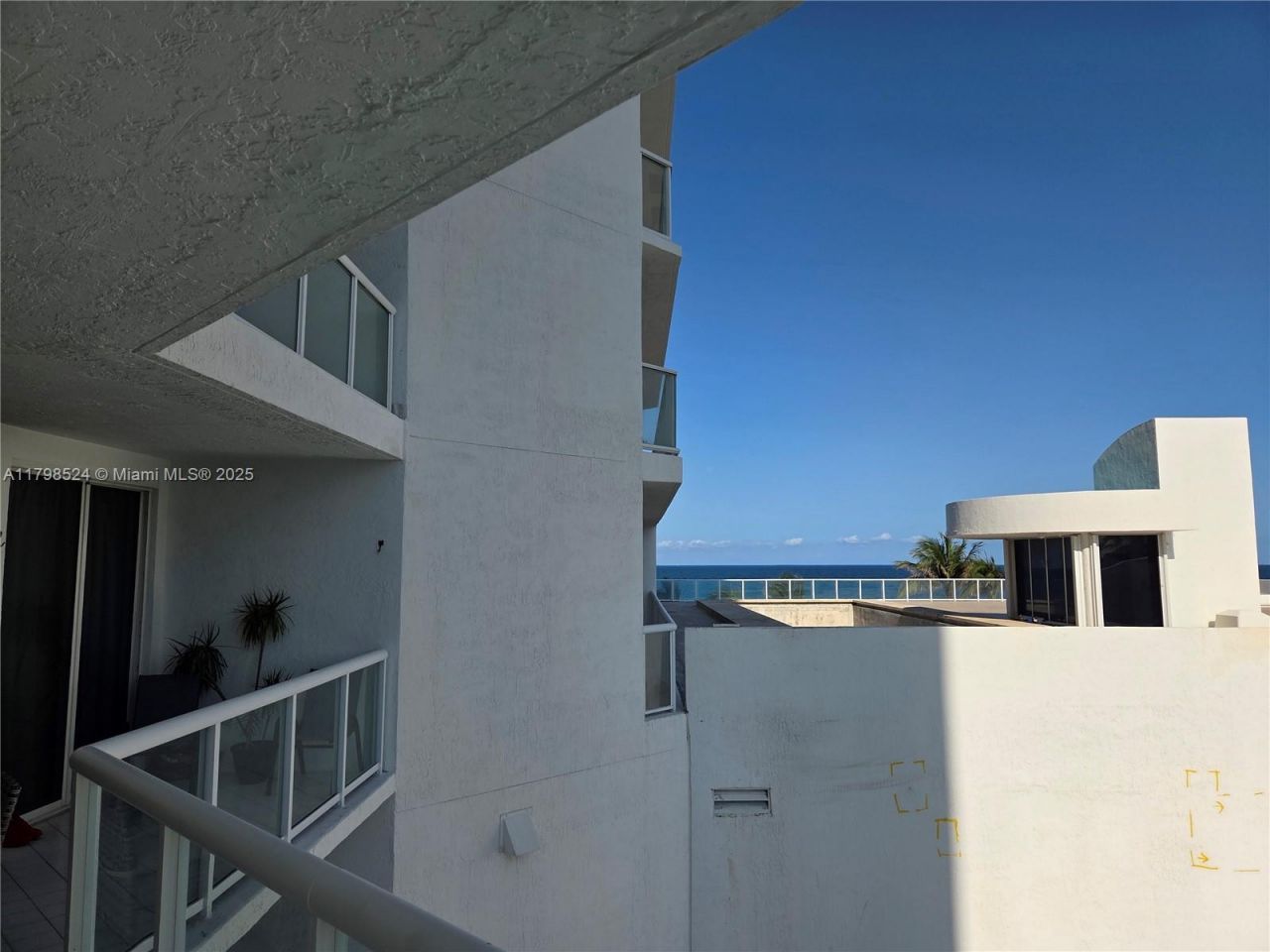 16425 Collins Ave, Unit 312, Sunny Isles Beach, FL 33160 Photo