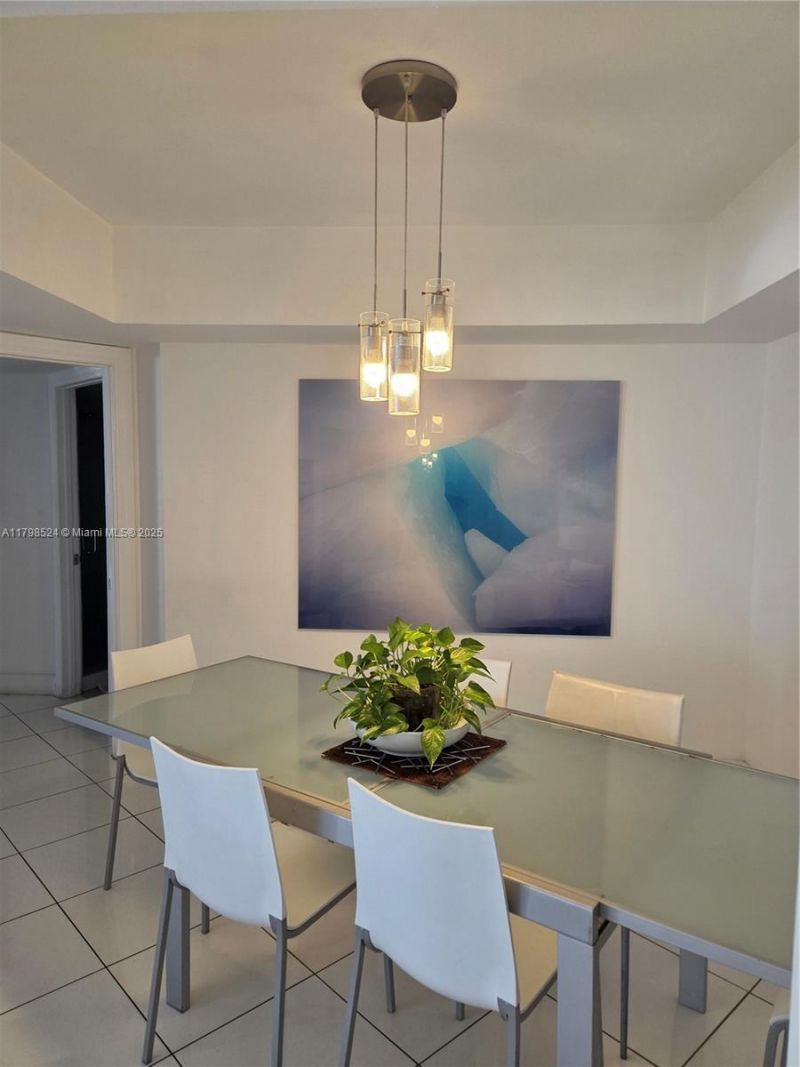 16425 Collins Ave, Unit 312, Sunny Isles Beach, FL 33160 Photo