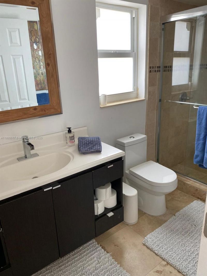 1103 Washington St, Hollywood, FL 33019 Photo