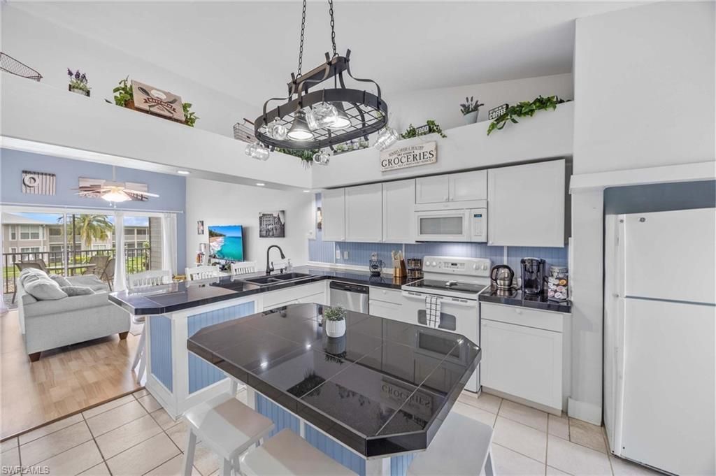 7980 Mahogany Run Ln, Unit 123, Naples, FL 34113 Photo