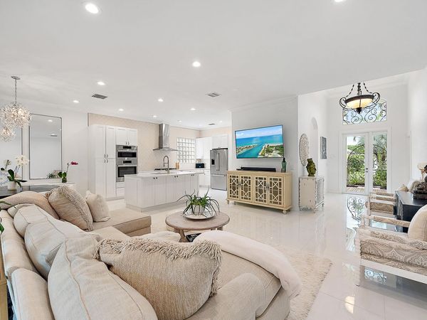 10680 Grande Boulevard, West Palm Beach, FL 33412