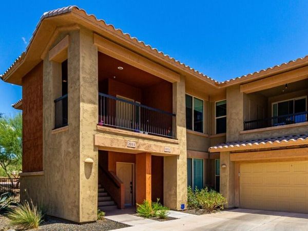 2425 W BRONCO BUTTE Trail, Unit 2011, Phoenix, AZ 85085