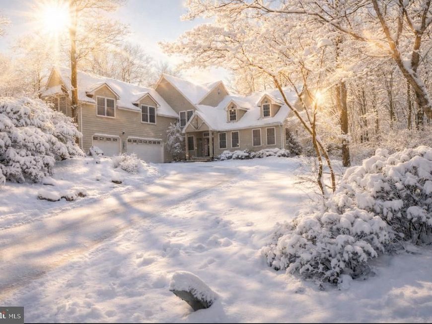 554 Pinecrest Drive, Pocono Pines, PA 18350 Main Photo