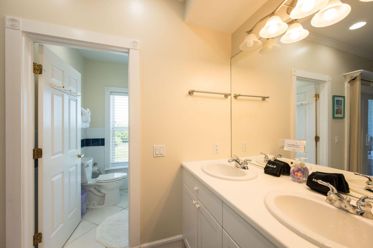 5960 Peninsular Avenue, Unit 101, Stock Island, FL 33040 Photo