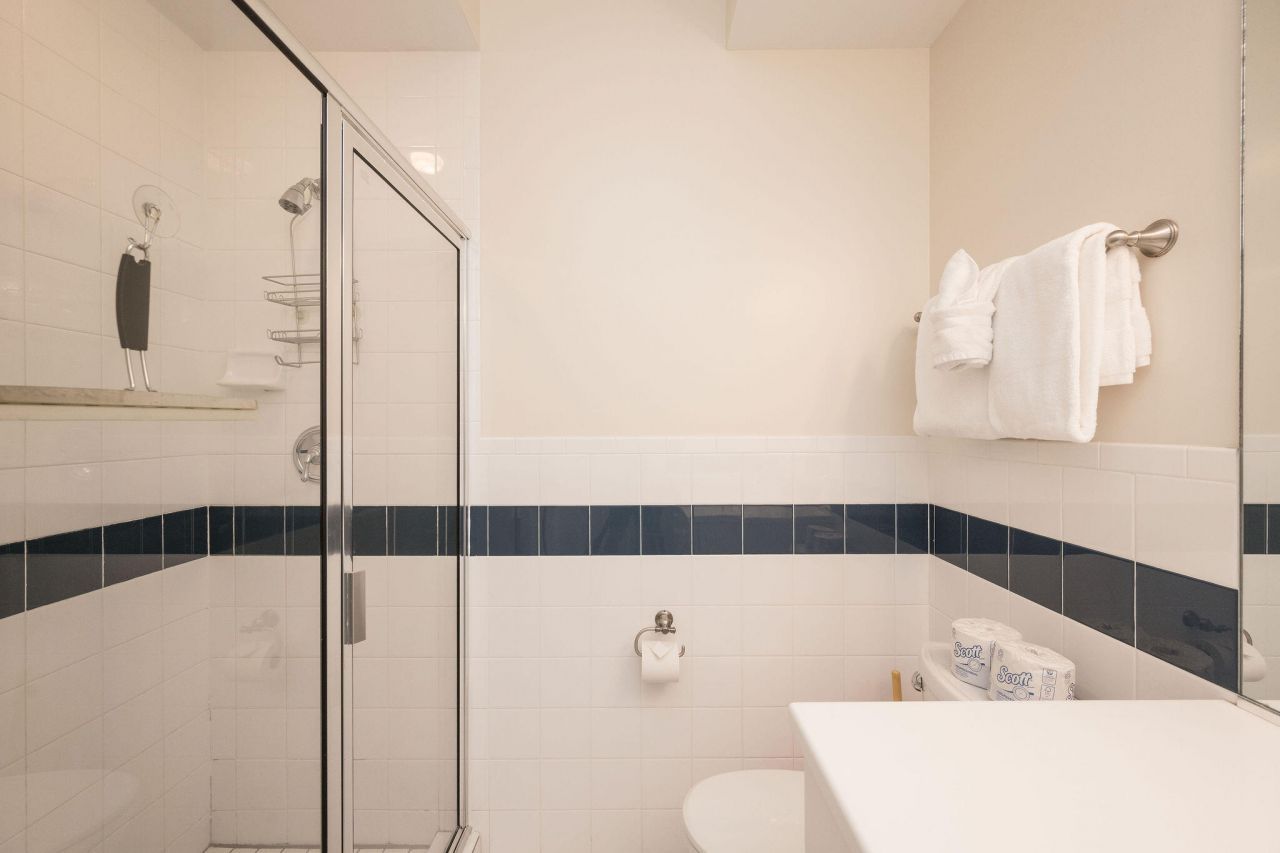 5960 Peninsular Avenue, Unit 101, Stock Island, FL 33040 Photo