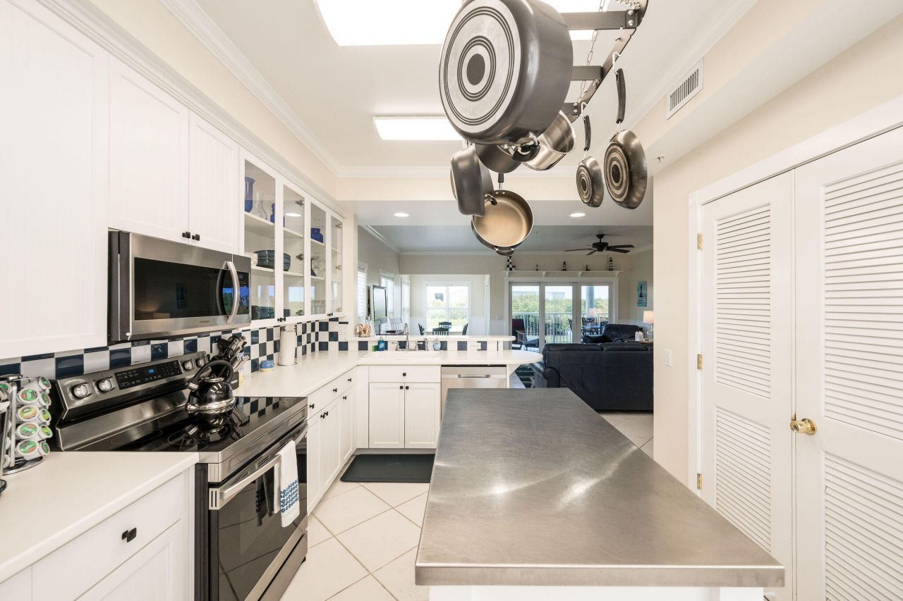 5960 Peninsular Avenue, Unit 101, Stock Island, FL 33040 Photo