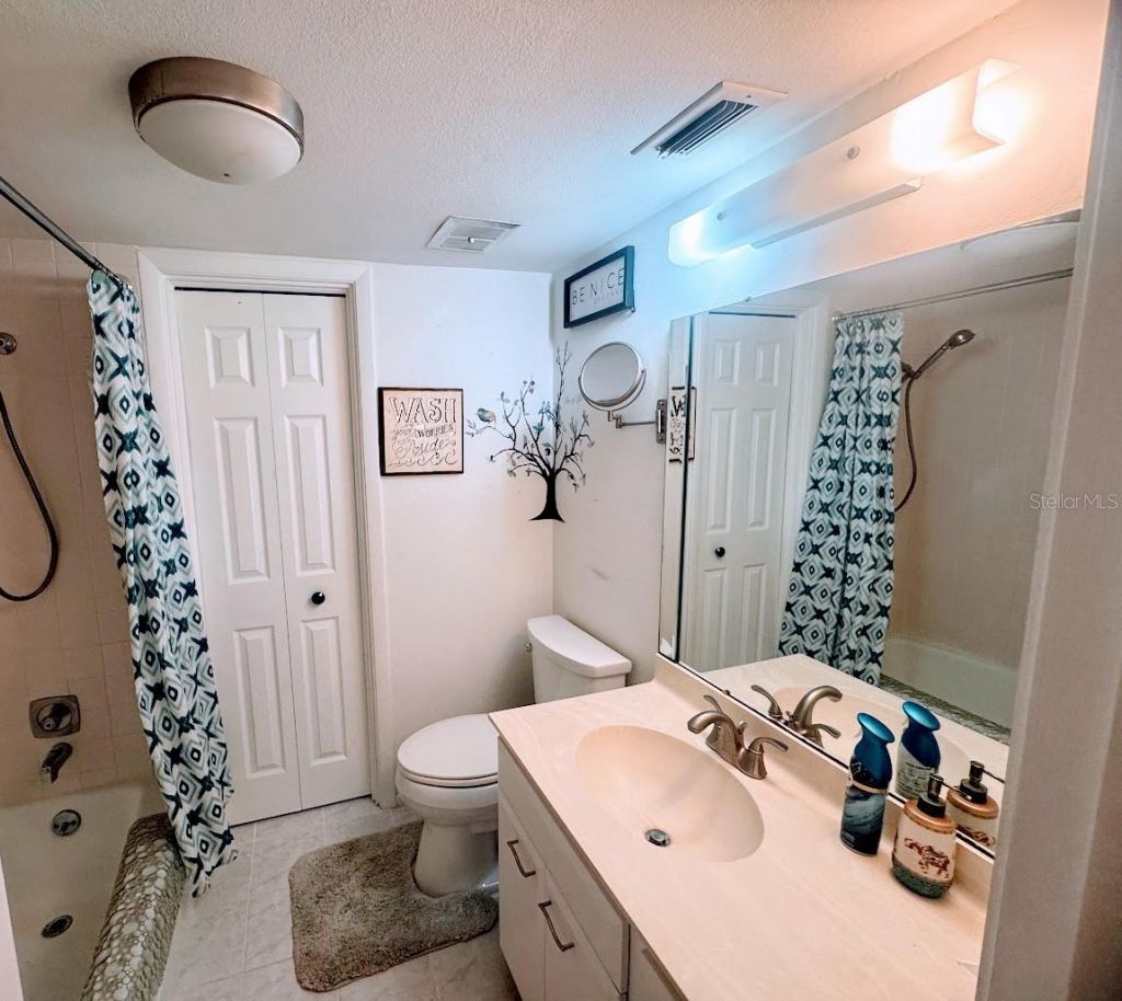 647 Woodlawn Drive, Unit 647, Bradenton, FL 34210 Photo