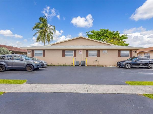 5321 NW 22nd St, Lauderhill, FL 33313