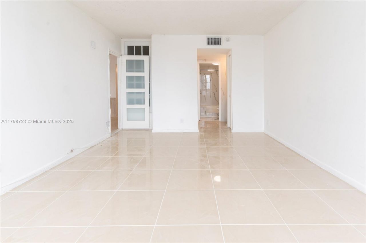 500 Three Islands Blvd, Unit 801, Hallandale Beach, FL 33009 Photo