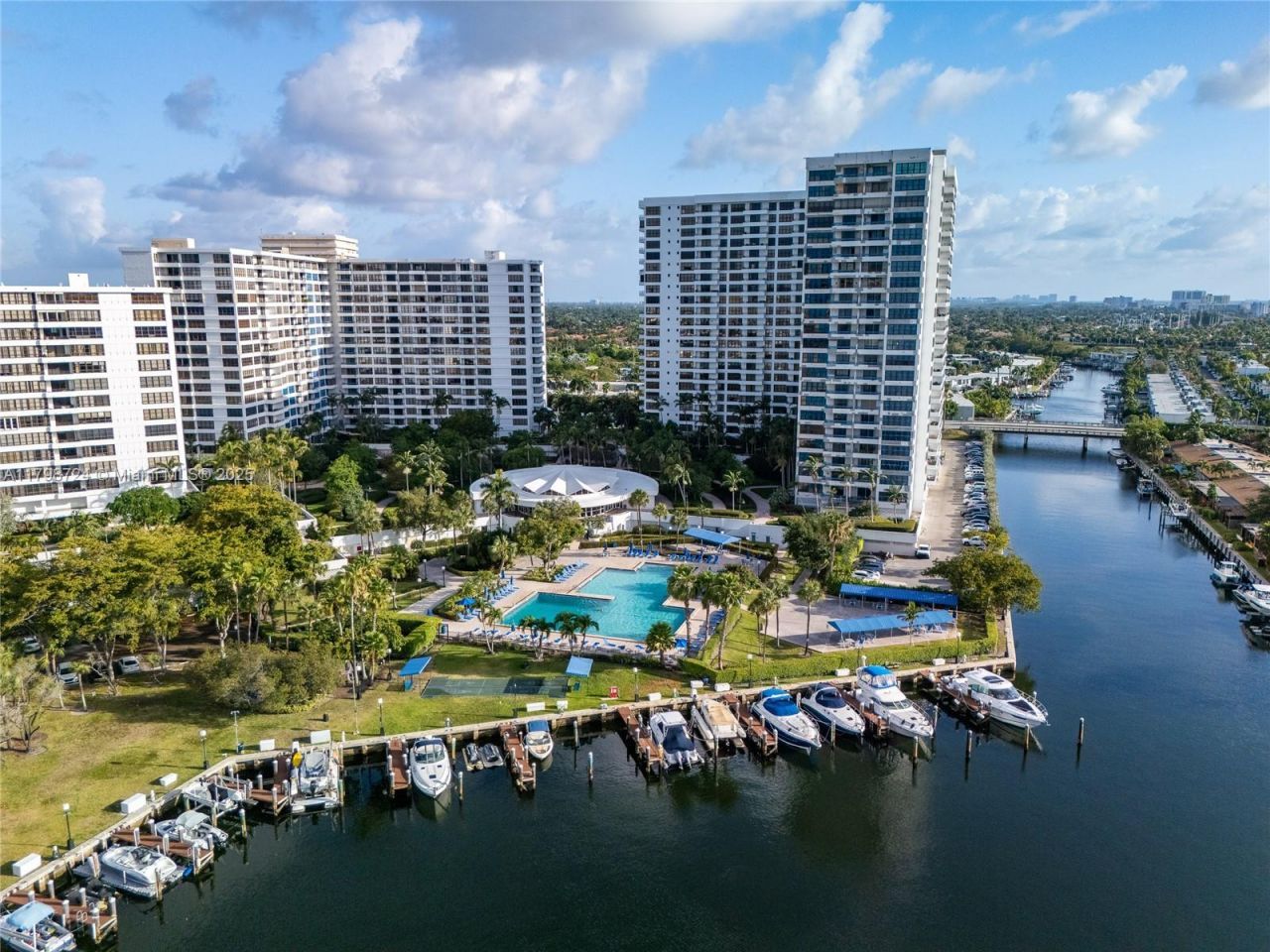 500 Three Islands Blvd, Unit 801, Hallandale Beach, FL 33009 Photo