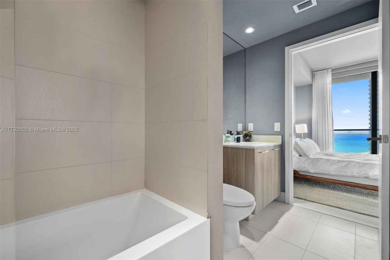 501 NE 31st St, Unit 2906, Miami, FL 33137 Photo