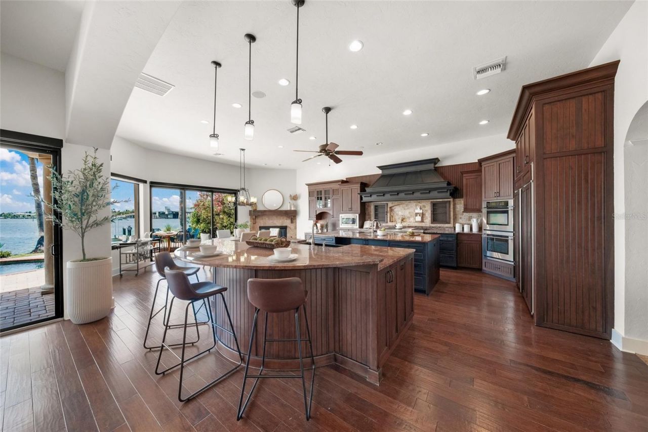 3576 San Remo Terrace, Sarasota, FL 34239 Photo