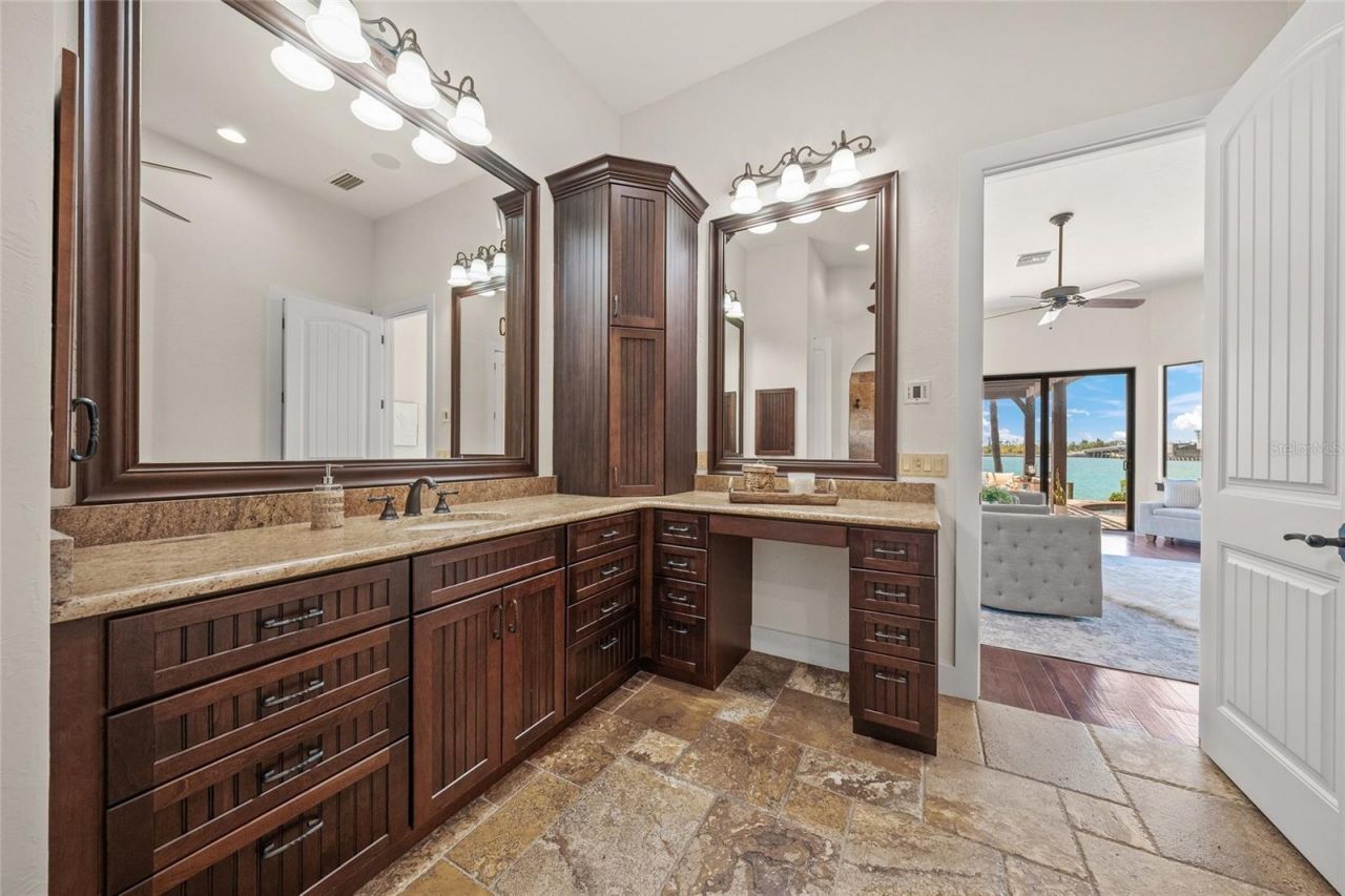 3576 San Remo Terrace, Sarasota, FL 34239 Photo