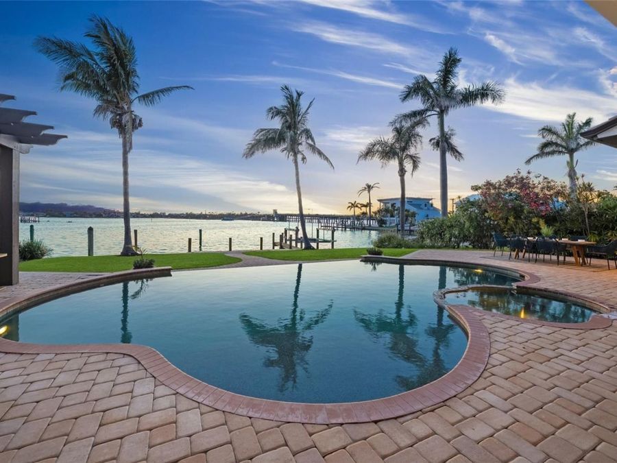 Property Image 80