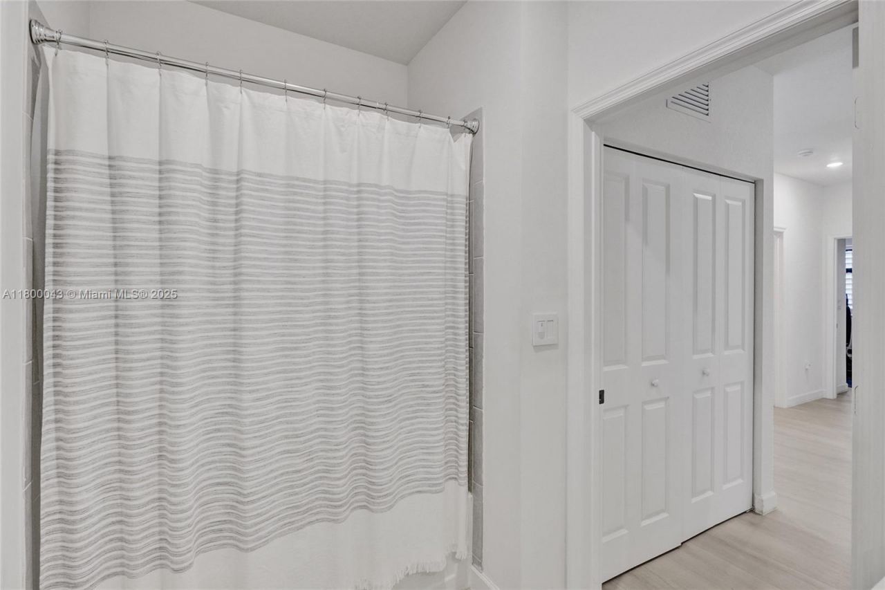 14836 SW 162nd St, Miami, FL 33187 Photo