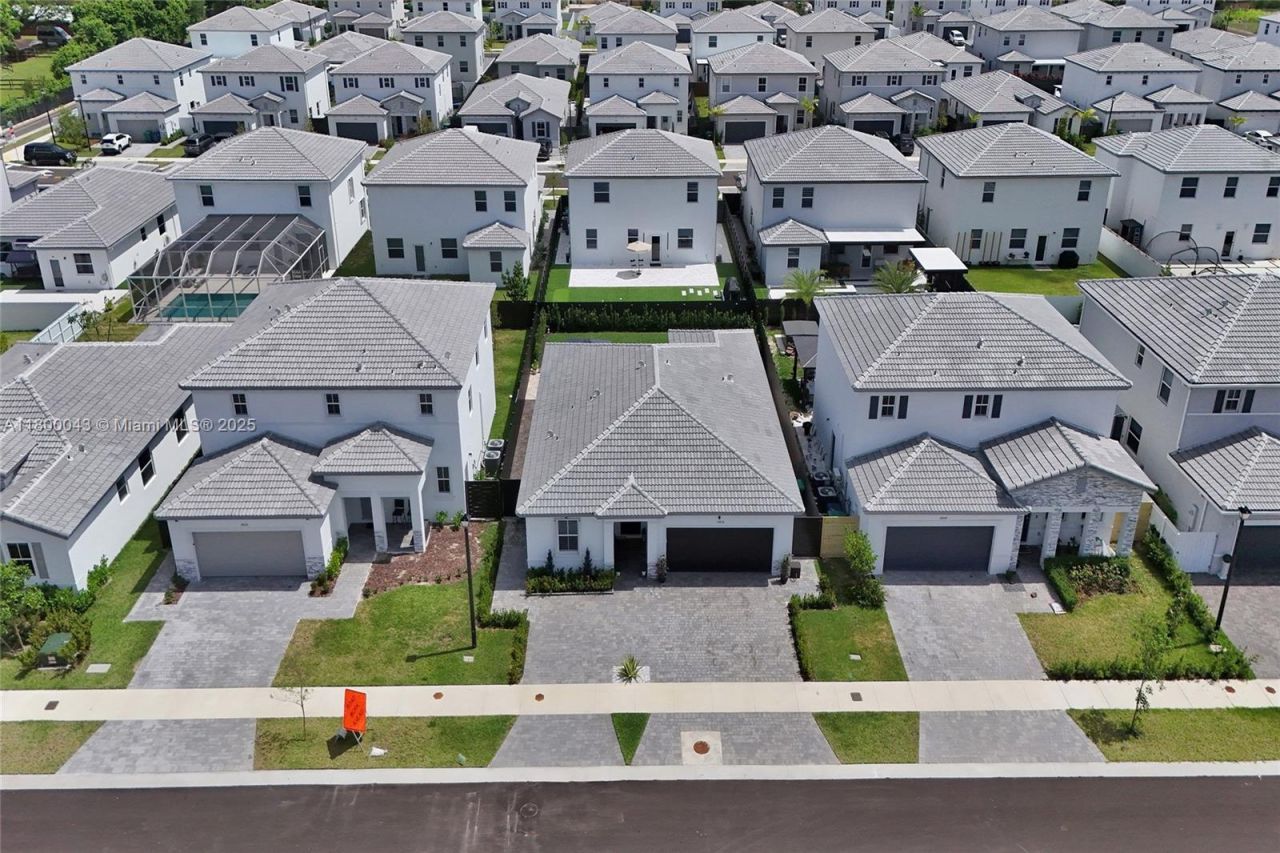 14836 SW 162nd St, Miami, FL 33187 Photo