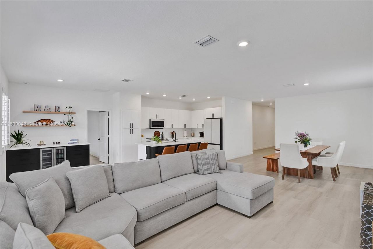 14836 SW 162nd St, Miami, FL 33187 Photo