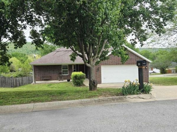 222 Rivendale Drive, West Fk., AR 72774