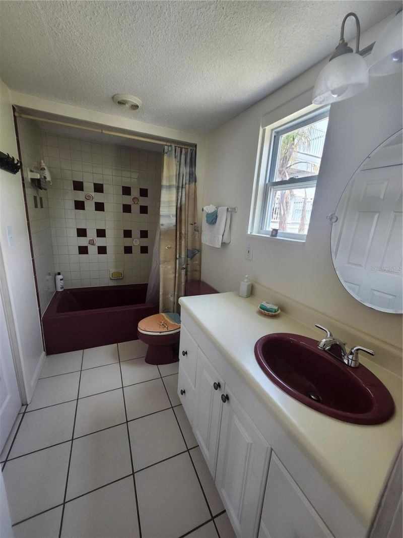 300 N 22nd Street, Bradenton Beach, FL 34217 Photo