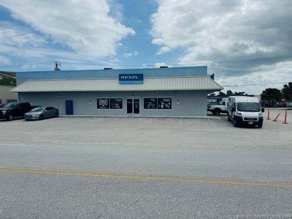 1251 SE Dixie Cutoff Road, Stuart, FL 34994
