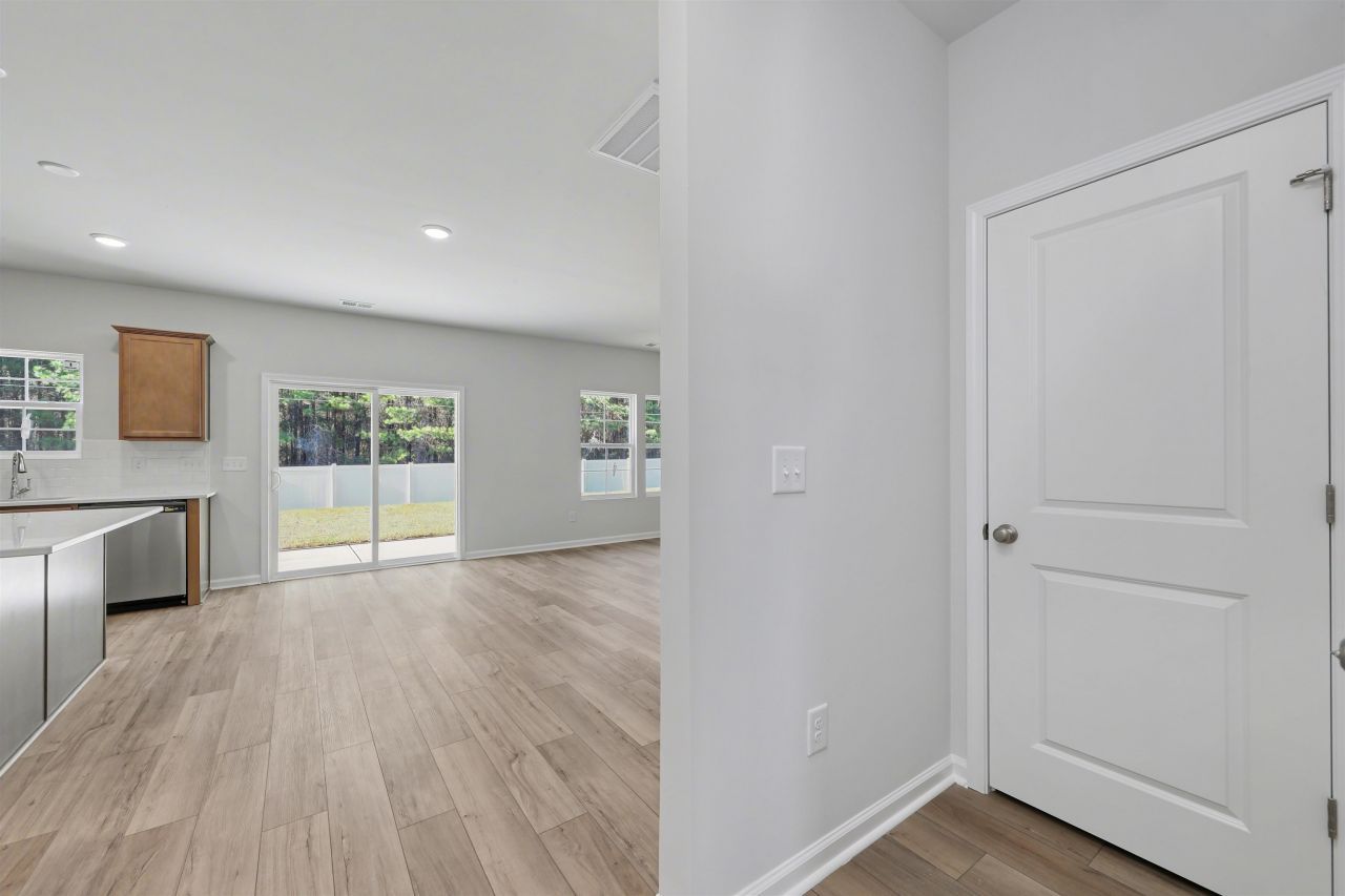 1113 Hainer Place Dr Photo 10