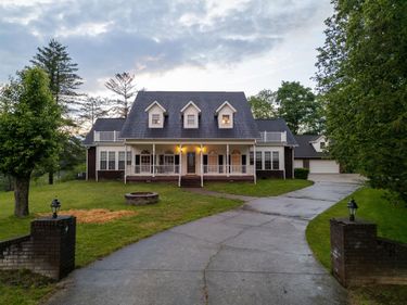 140 Morton Drive, Hamlin, WV 25523