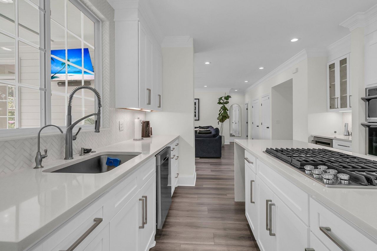 1711 Indigo Island Drive Photo 17