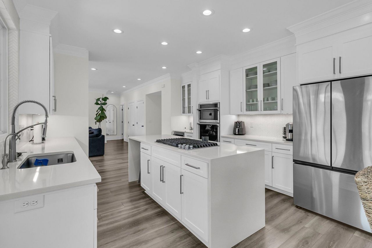 1711 Indigo Island Drive Photo 18