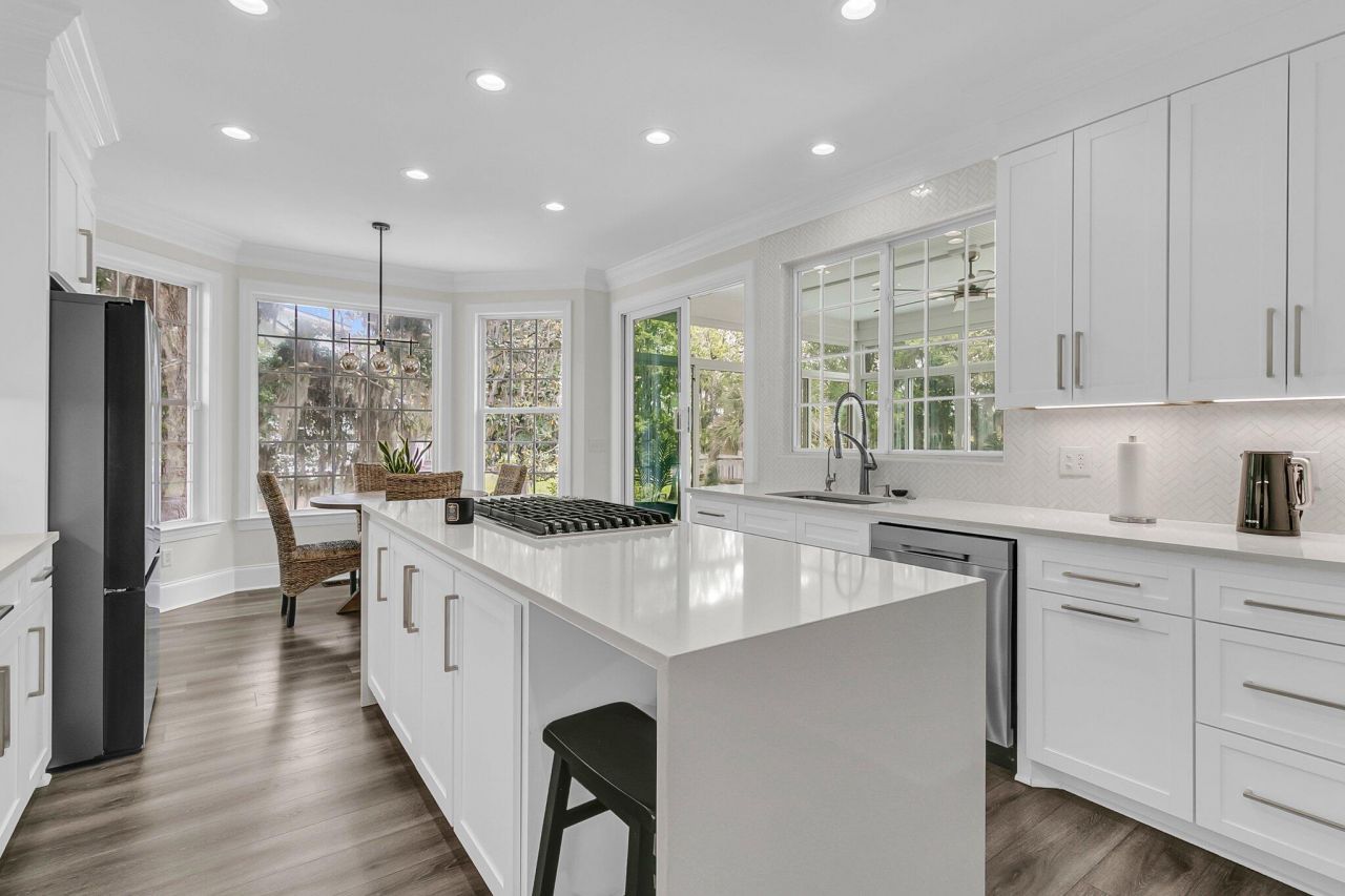 1711 Indigo Island Drive Photo 23