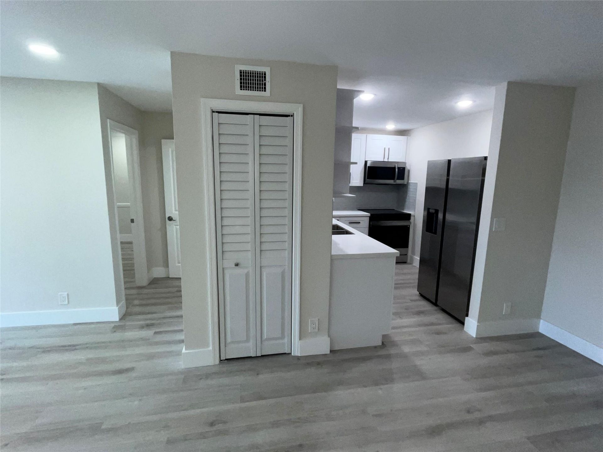 6407 Bay Club Drive, Unit 3, Fort Lauderdale, FL 33308 Photo