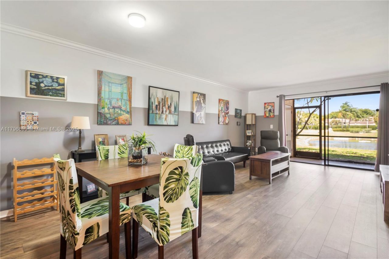 22053 Palms Way, Unit 106, Boca Raton, FL 33433 Photo