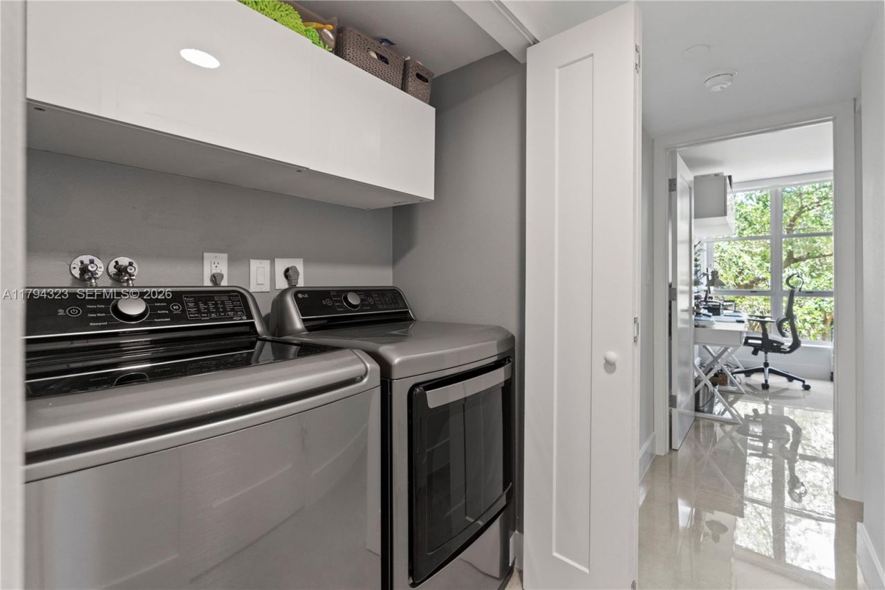 3600 Mystic Pointe Dr, Unit 306, Aventura, FL 33180 Photo