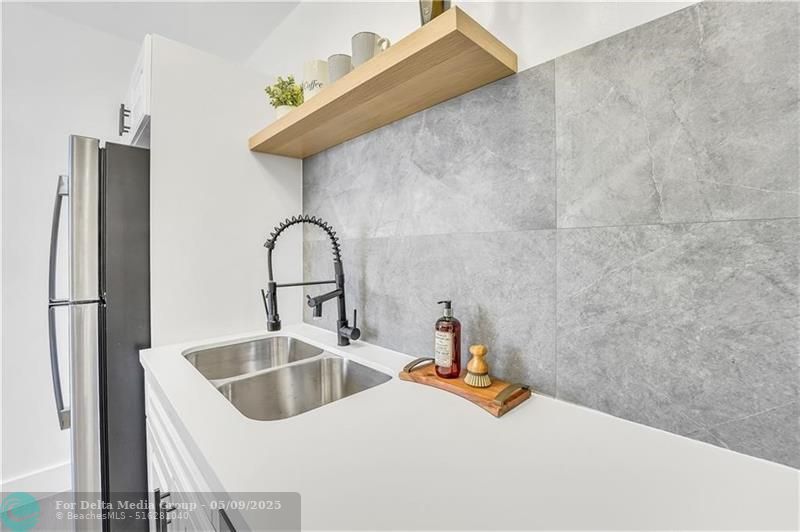 888 Intracoastal Drive, Unit 14F, Fort Lauderdale, FL 33304 Photo