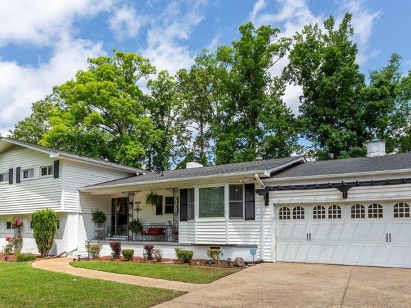 1255 Sangster Road, Gadsden, AL 35901